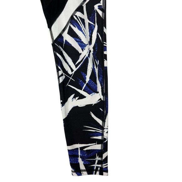 Fabletics Mid-Rise Fitness Athletic Tight Legging  Size S  Mesh Thigh Athleisure - Picture 7 of 9